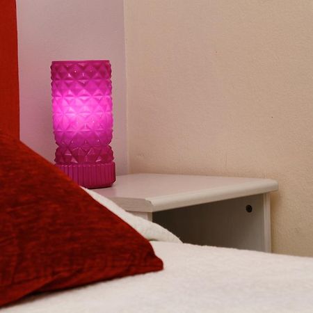 Stopbarcelona Universidad Apartments מראה חיצוני תמונה