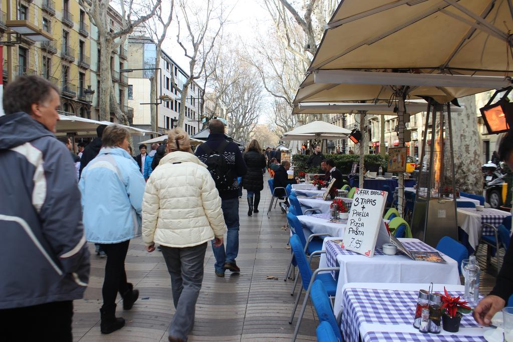 Stopbarcelona Universidad Apartments חדר תמונה