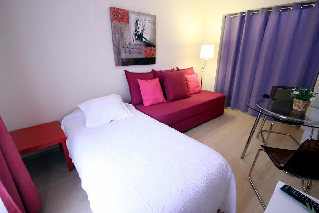 Stopbarcelona Universidad Apartments חדר תמונה