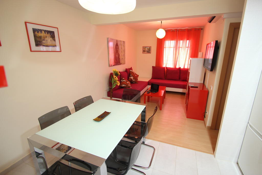 Stopbarcelona Universidad Apartments מראה חיצוני תמונה