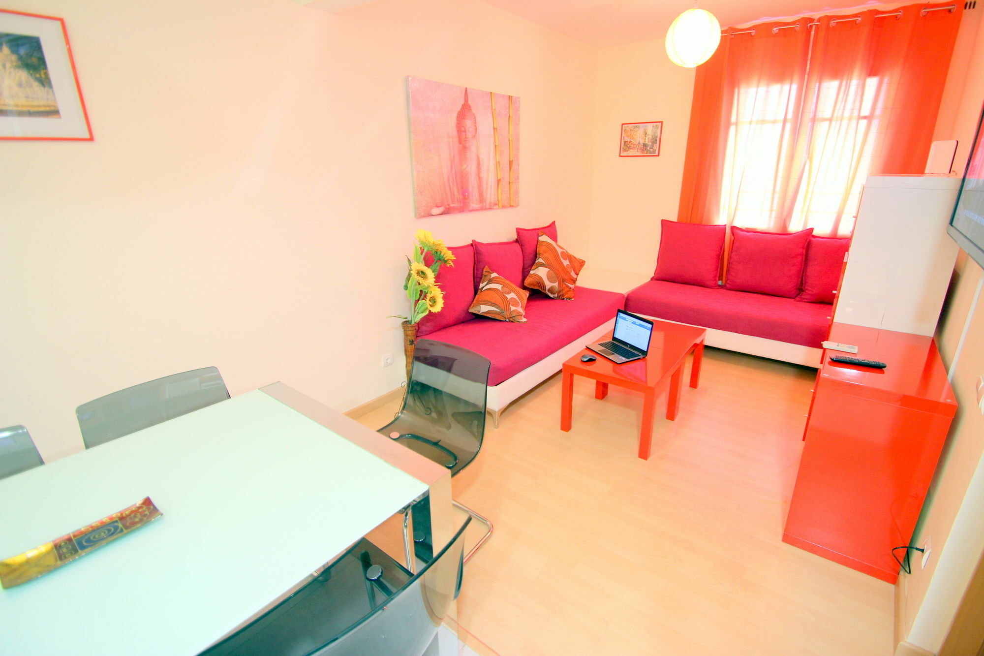 Stopbarcelona Universidad Apartments מראה חיצוני תמונה