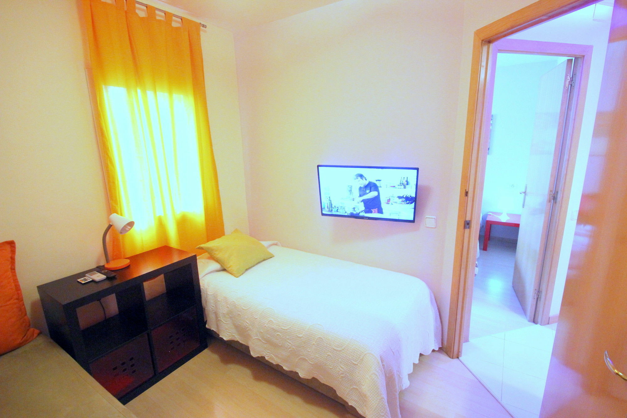 Stopbarcelona Universidad Apartments מראה חיצוני תמונה