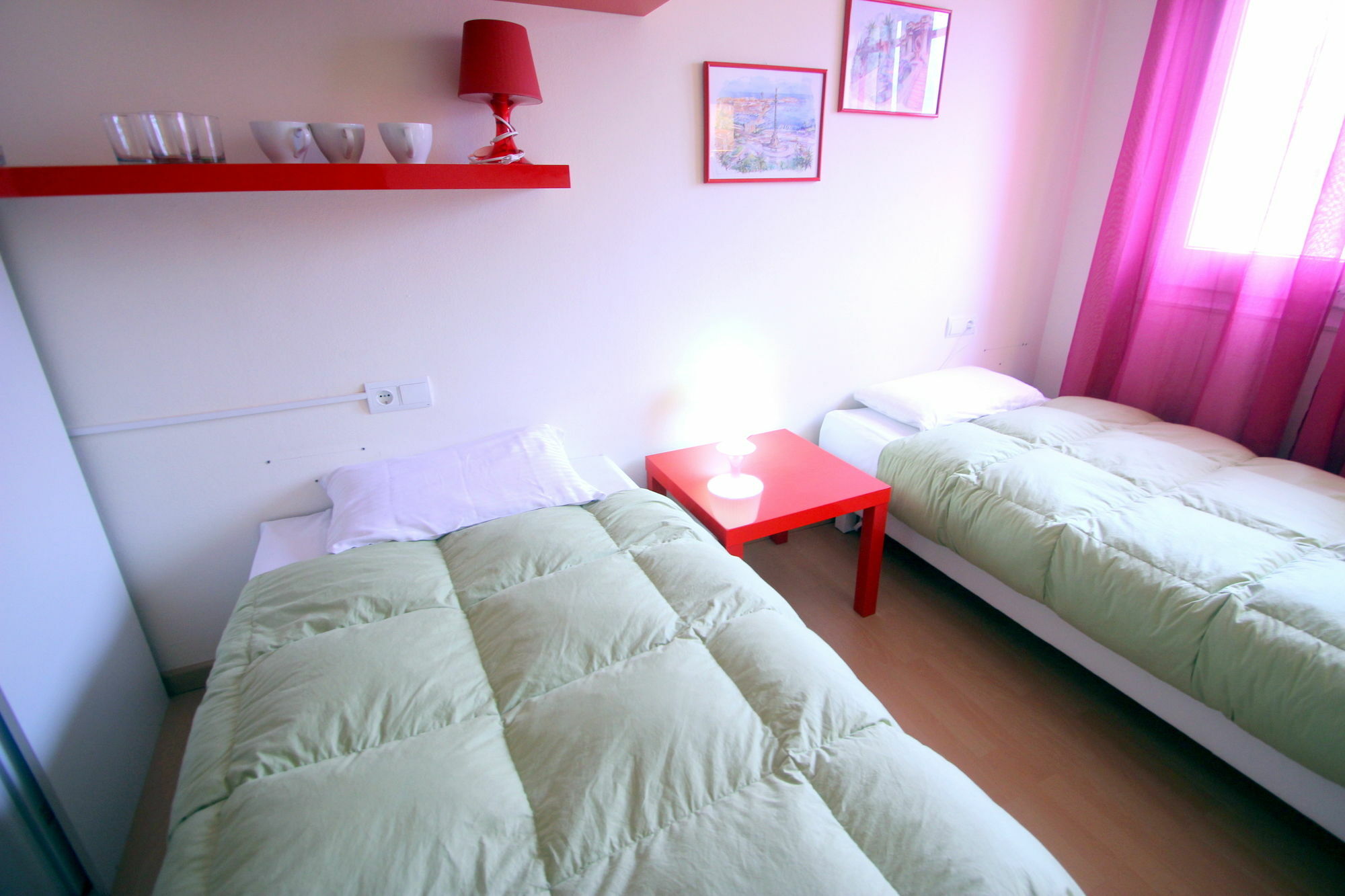 Stopbarcelona Universidad Apartments מראה חיצוני תמונה