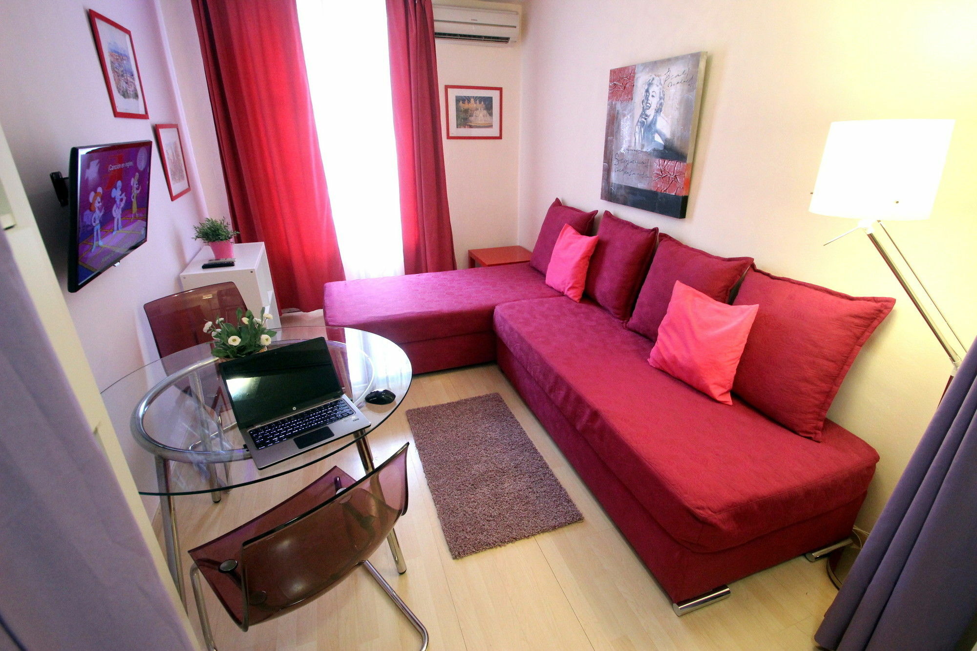 Stopbarcelona Universidad Apartments מראה חיצוני תמונה